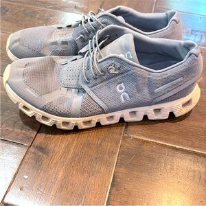 On cloud grey and light pink sneakers